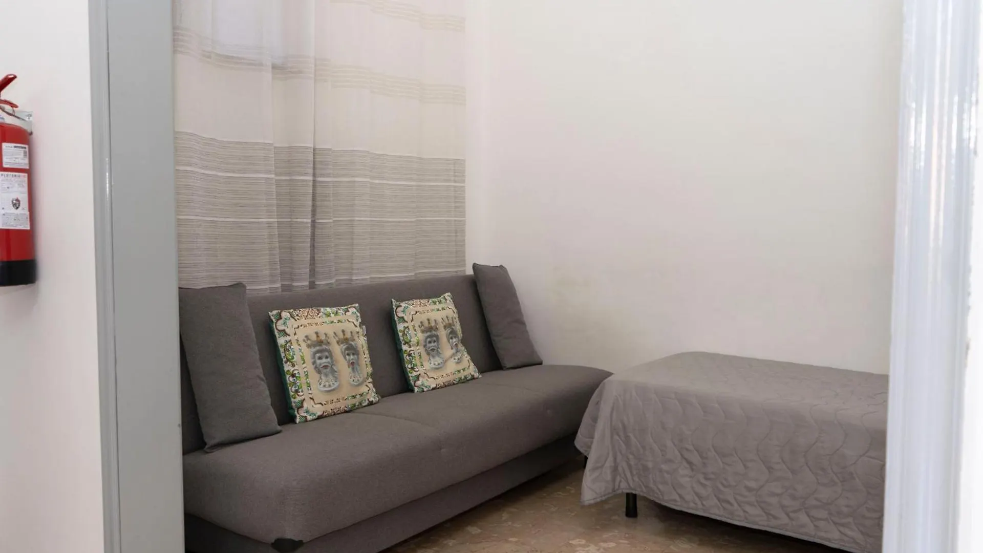 Apartment Ferienwohnung John Mary House Catania