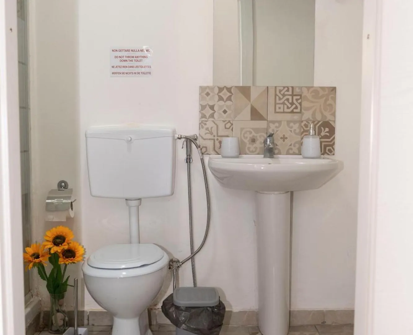 Apartment Ferienwohnung John Mary House Catania Italien